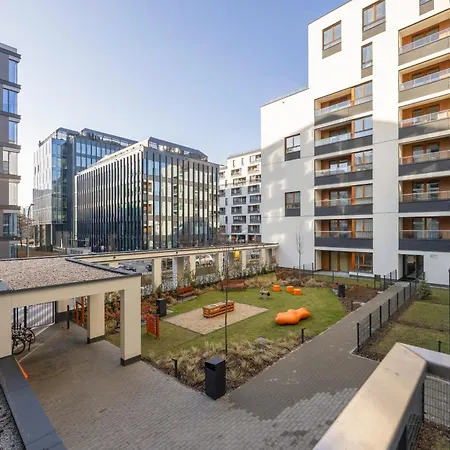 Apartament Three-bedroom Mokotow With Balcony By Renters Warszawa